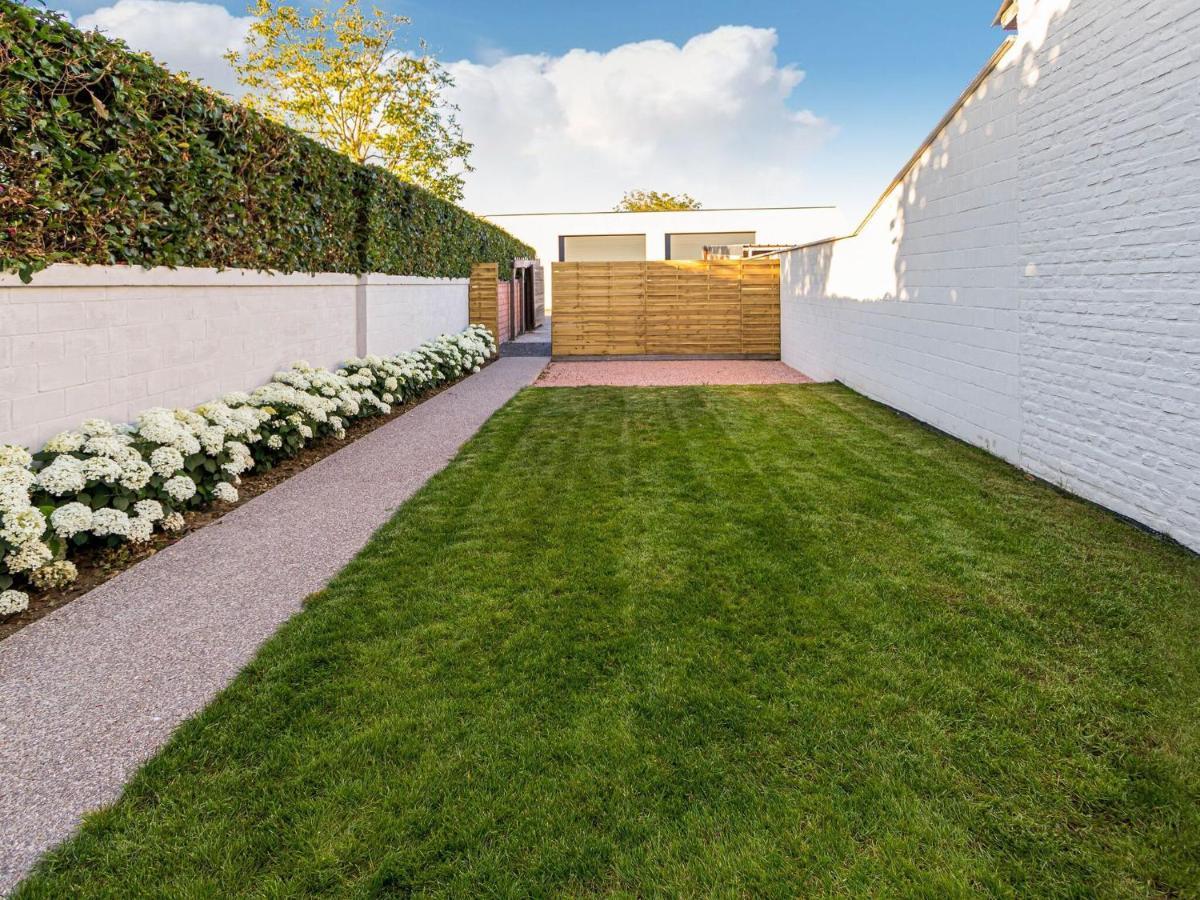 Lovely Holiday Home In Roesbrugge With Sauna And Bubble Bath Exterior photo